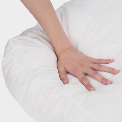 Square ergonomic dog cushion - RePET Teddy in beige